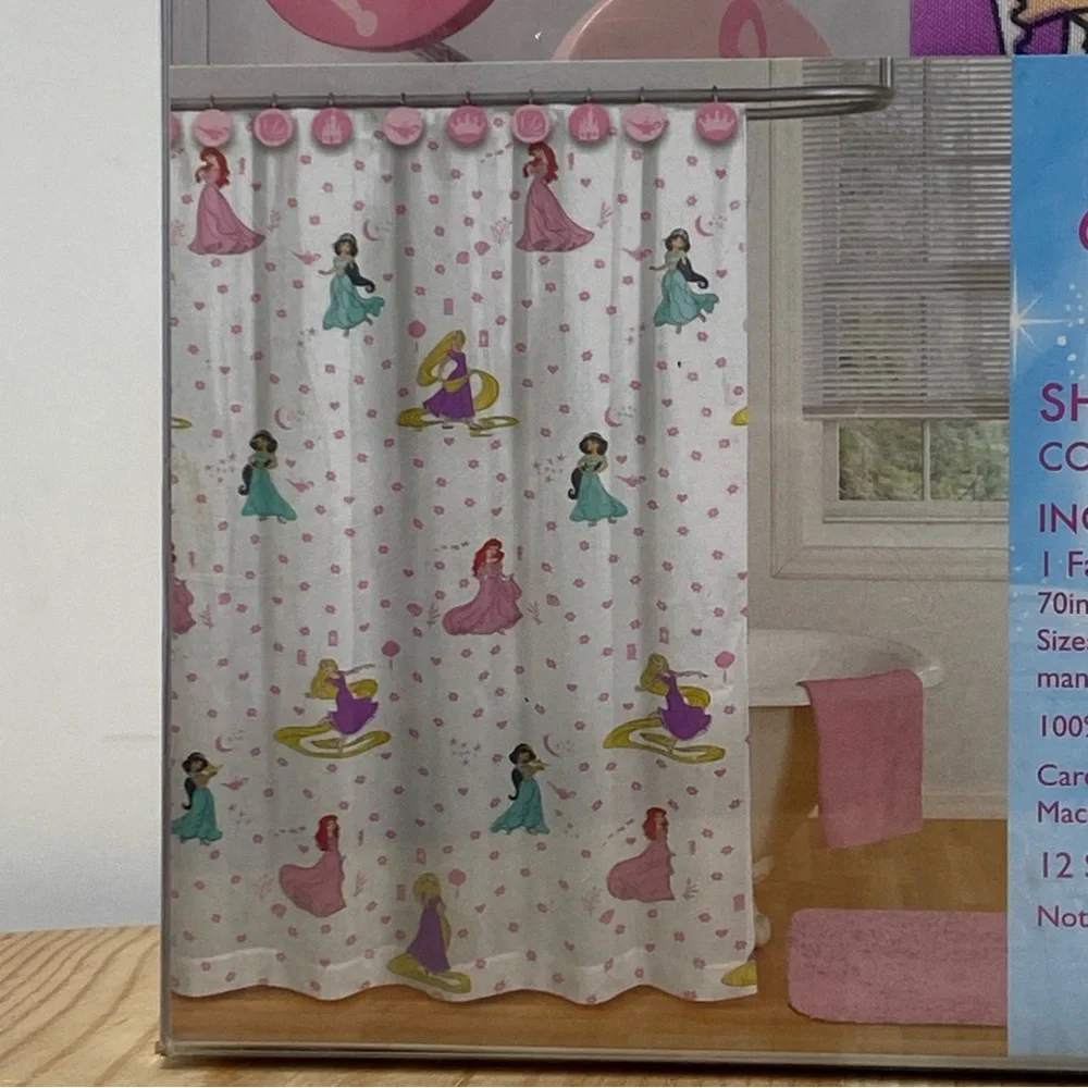 Disney Princess Pink Shower Curtain and Hook Set (New in package)